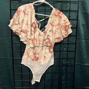 Nwot lulus size xs body suit